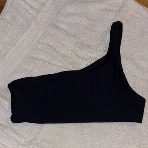 Skatie Black One-Shoulder Bikini top, L